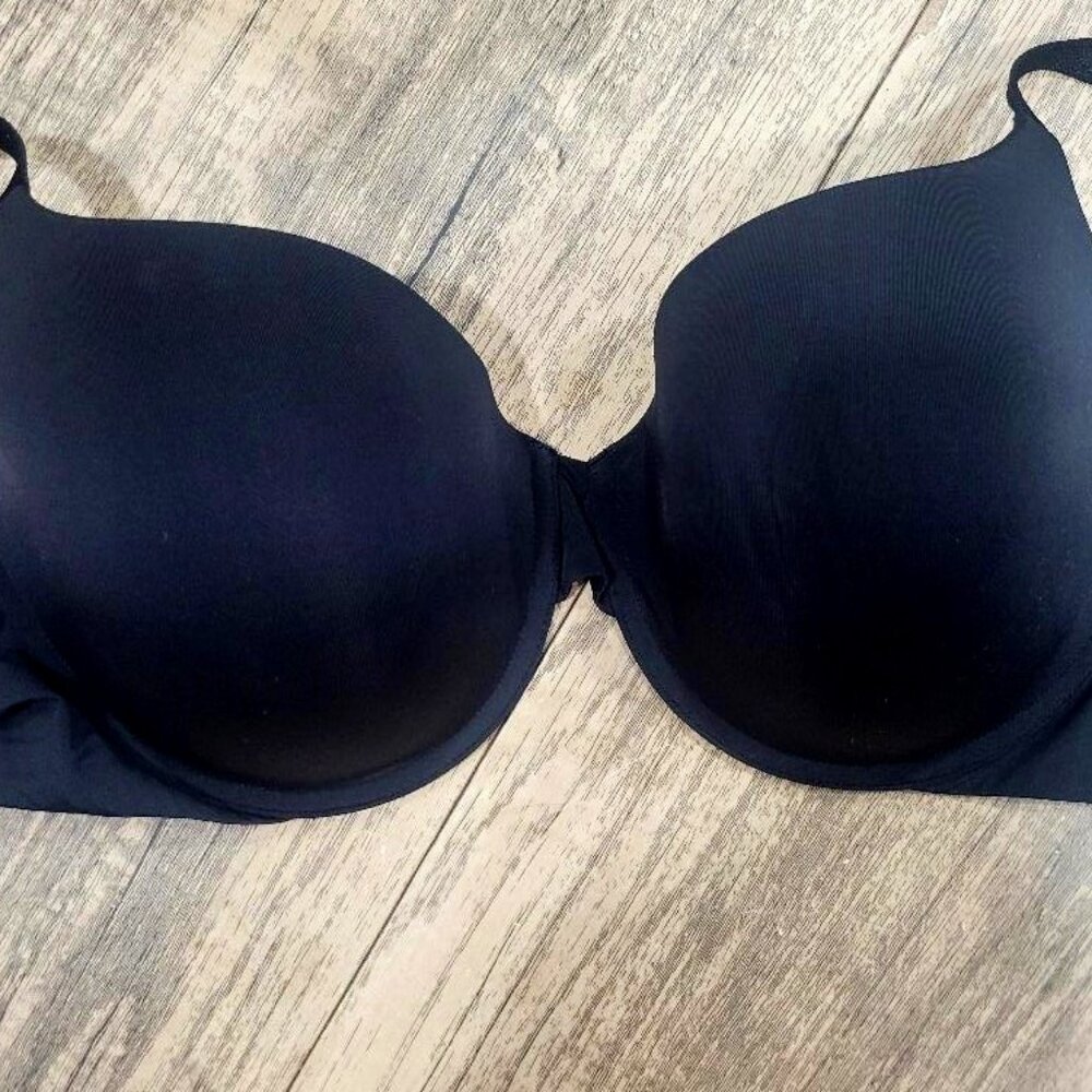Victoria Secret Body by Victoria Bra Size 38D